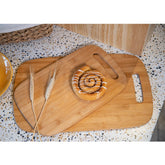 Tábua de Carne em Bambu 32x20cm Grande Alça Rounded para Servir e Cortar Yoi
